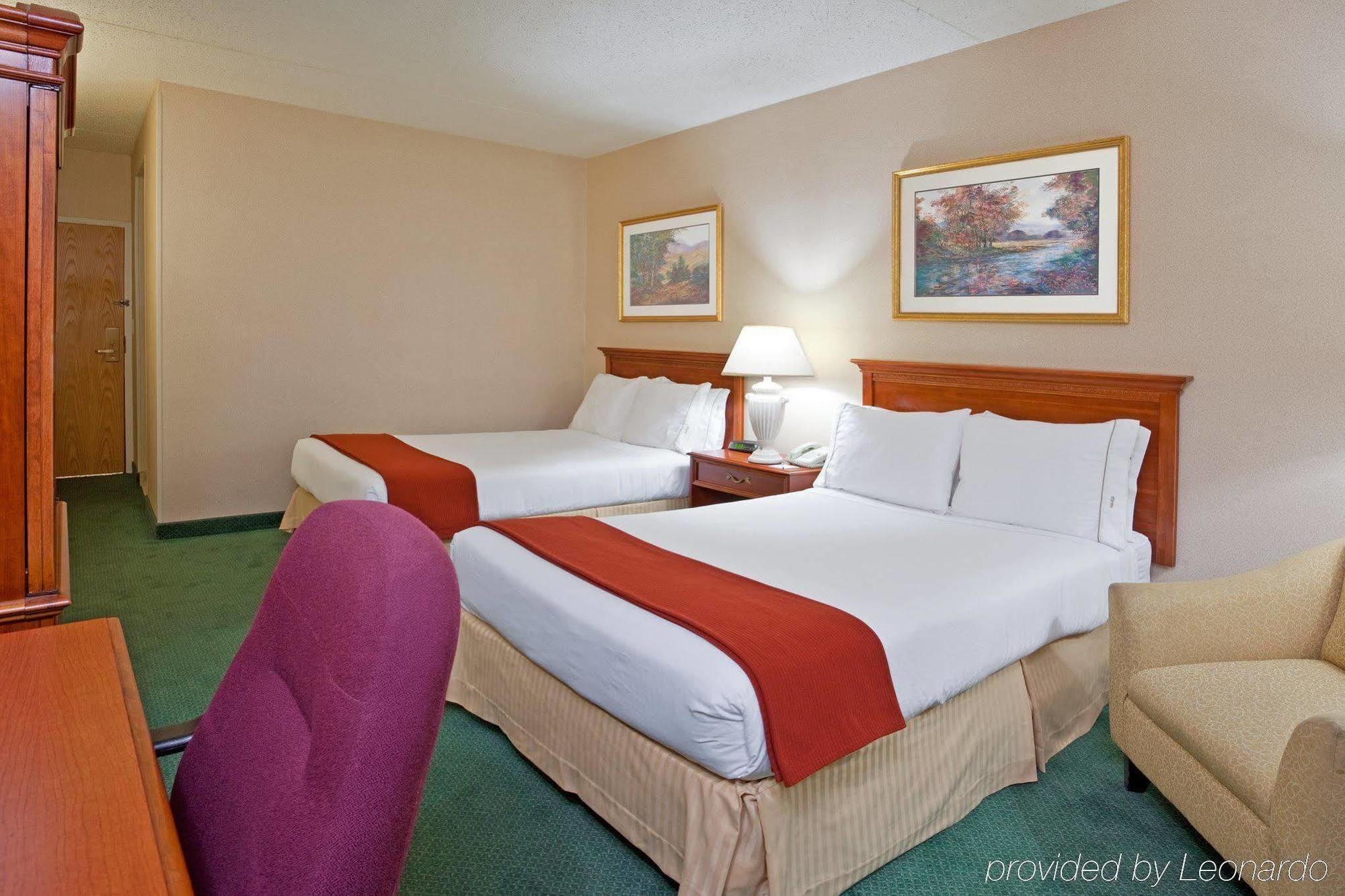 Holiday Inn Express Detroit-Warren/General Motors Technology Center By Ihg Zewnętrze zdjęcie